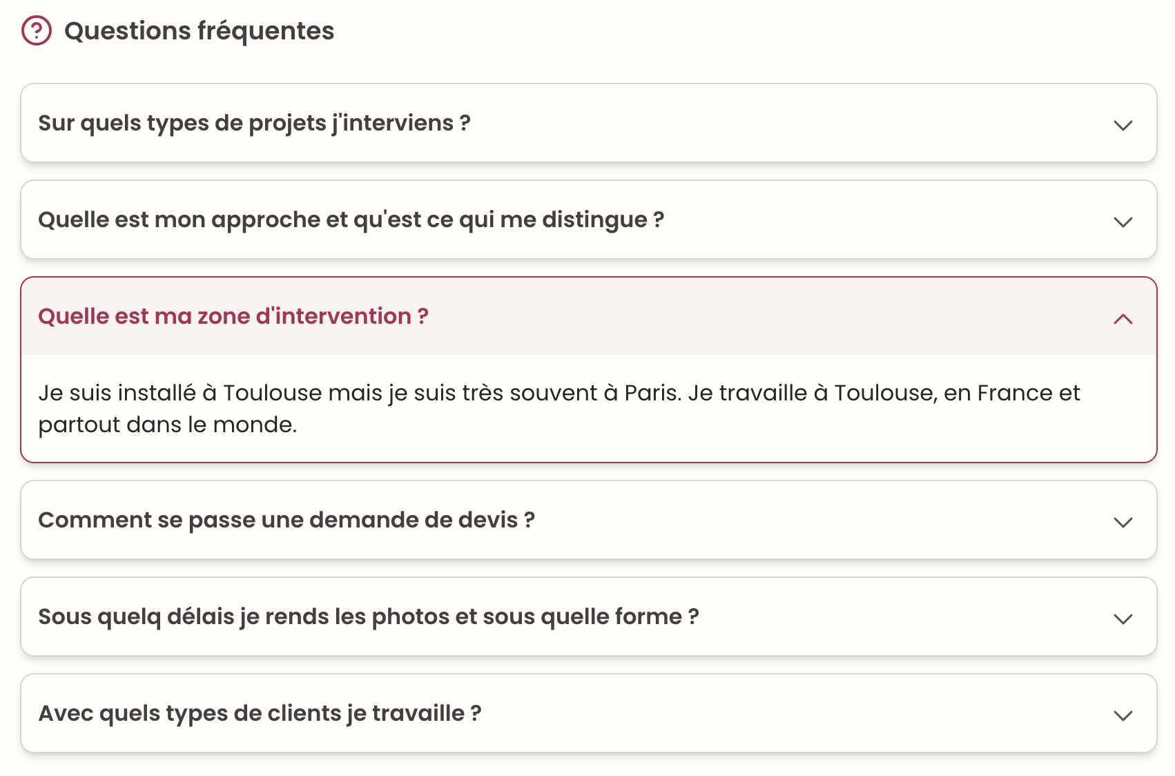 FAQ intégrée dans une vitrine Zirru Link